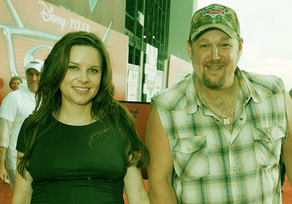 Image of Cara husband Larry the cable guy net worth