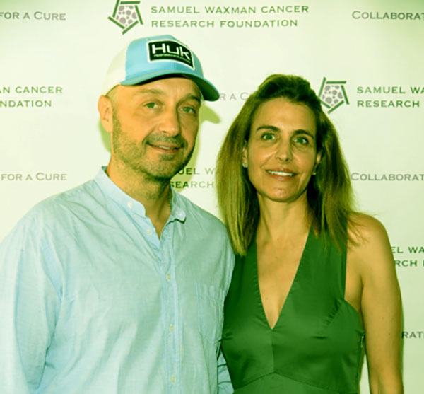 Image of Joe Bastianich with his wife Deanna Damiano